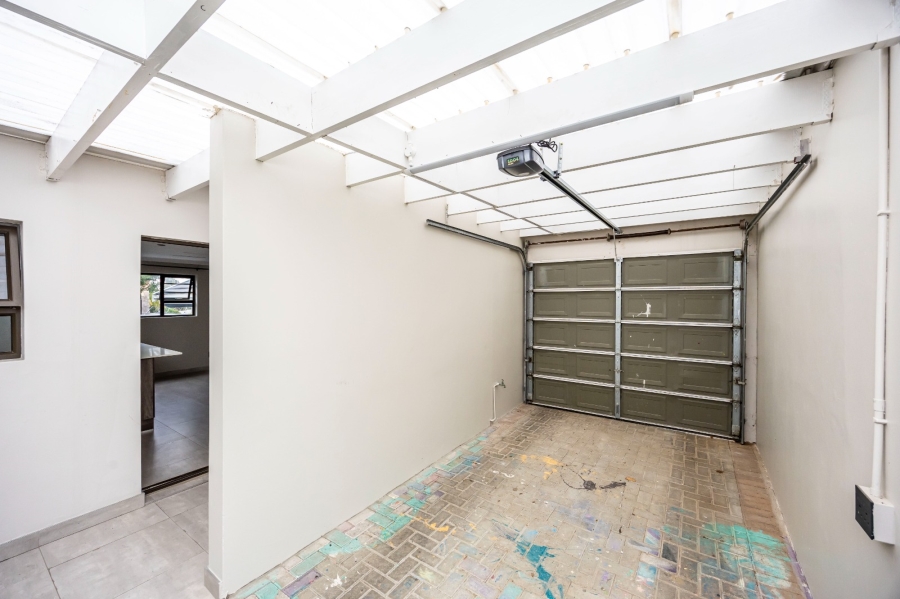 4 Bedroom Property for Sale in Baysville Eastern Cape